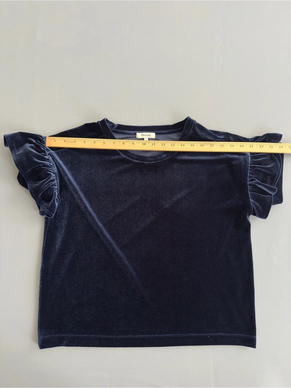 Velvet Ruffle-Sleeve Tee / Top size M